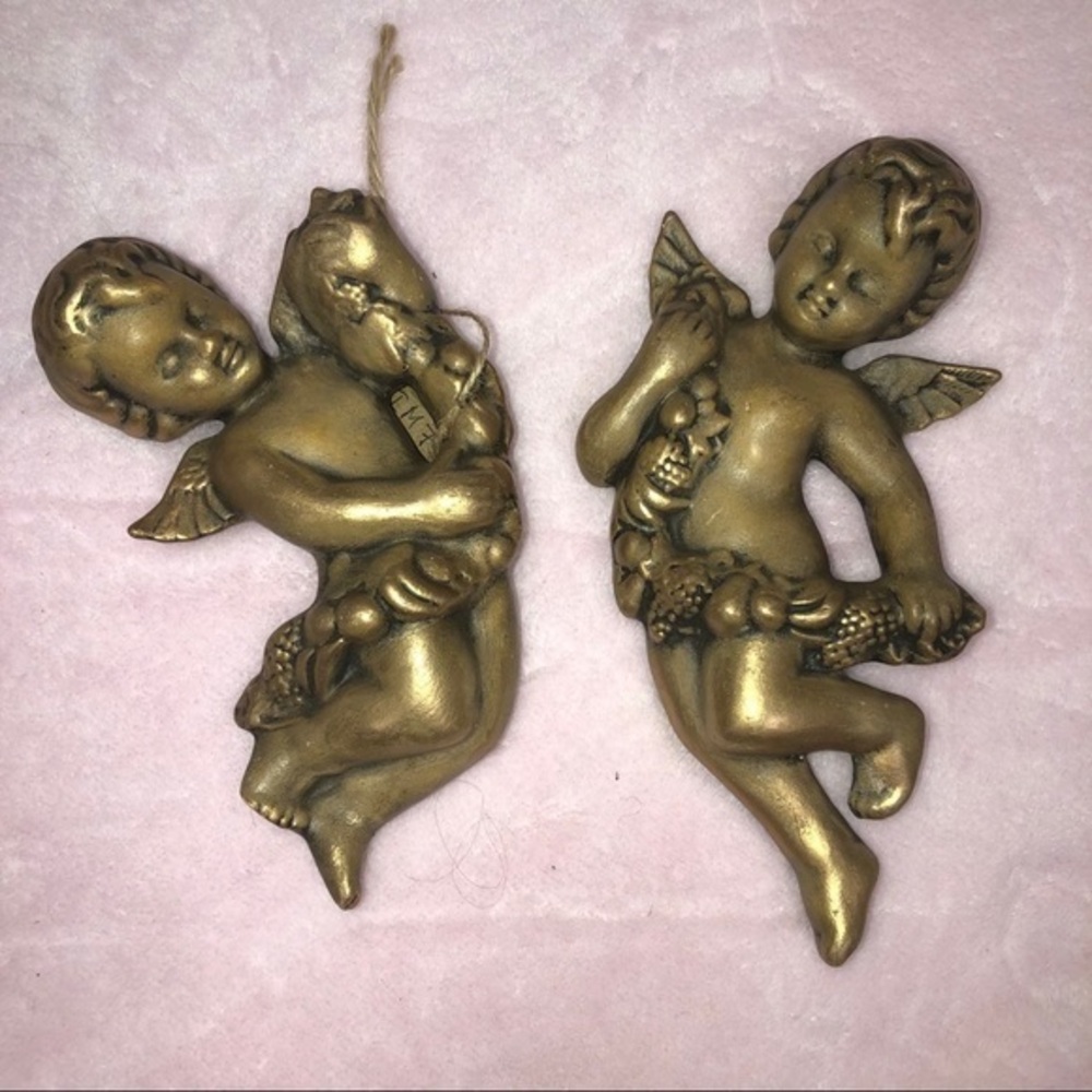 Vintage ceramic gold wall Cherub Angeles figurine plugs